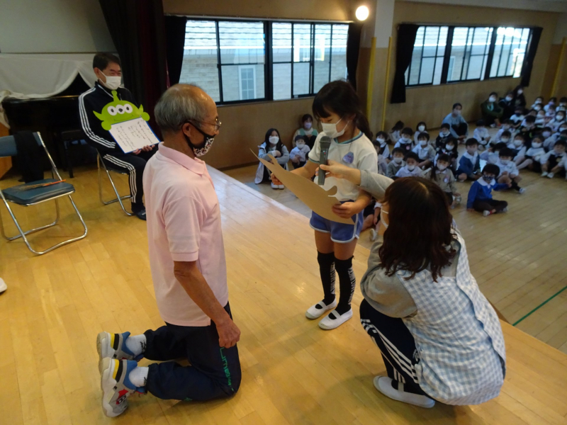 二宮先生。お掃除、お片付けありがとう!おかげでいつも幼稚園ピカピカです。