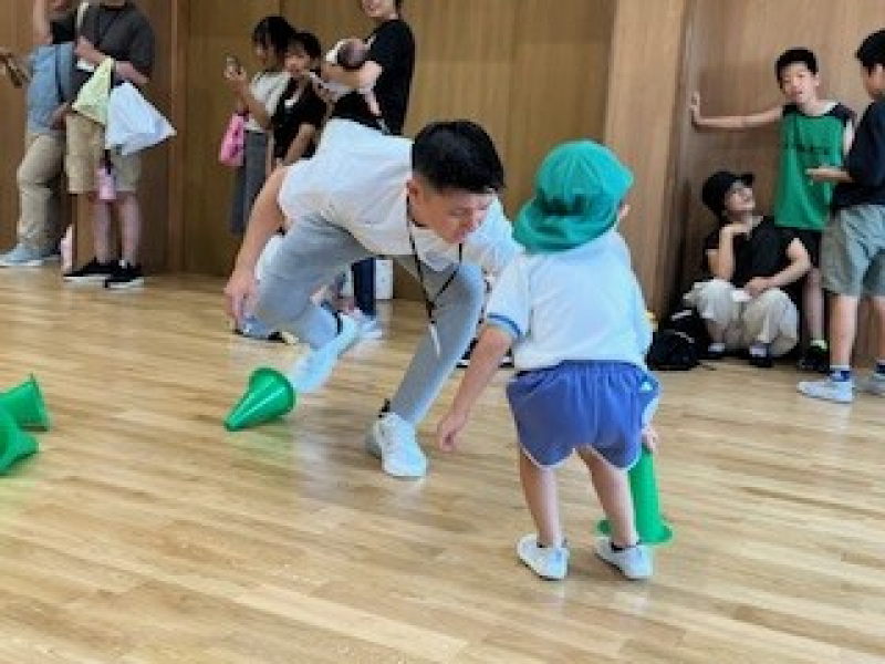 コーンを倒して・・・戻して!