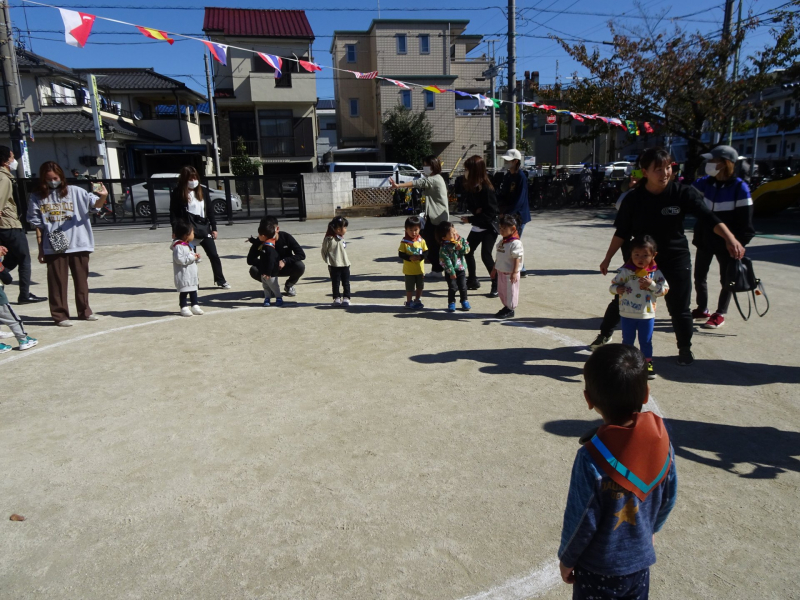 最後は衣装をつけてサンサン体操踊るよ！